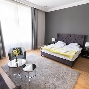Hotel D50, Budapesta
